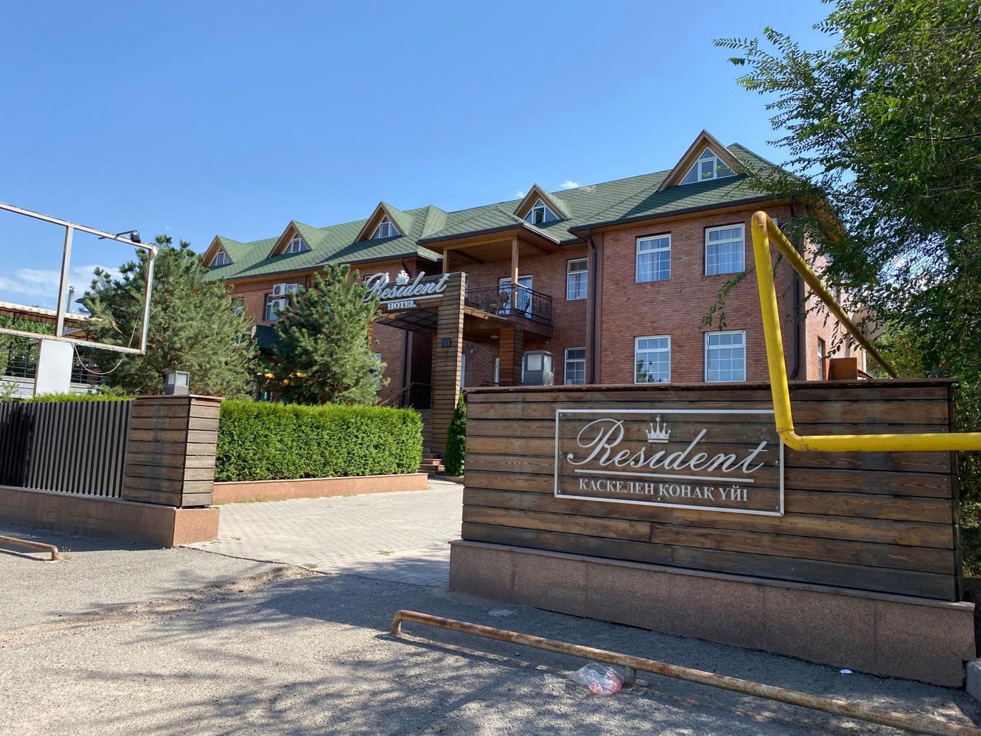 Resident Hotel Kaskelen Exterior foto